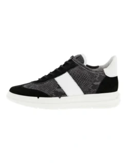 ECCO Soft X Retro Inspired Leather Sneaker In Black/White -Ecco 924492520 3 720x928
